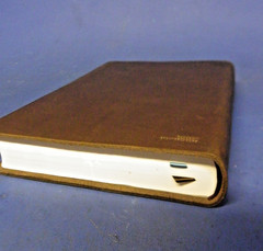 The Holy Bible The Old & New Testament King James Version Red-Letter Edition EC