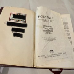 Vtg Holy Bible King James Version Kenneth Copeland Reference Edition Leather KJV