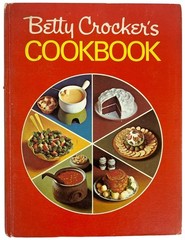 Original 1969 First Edition Printing Betty Crocker Cookbook Pie Cover Vintage