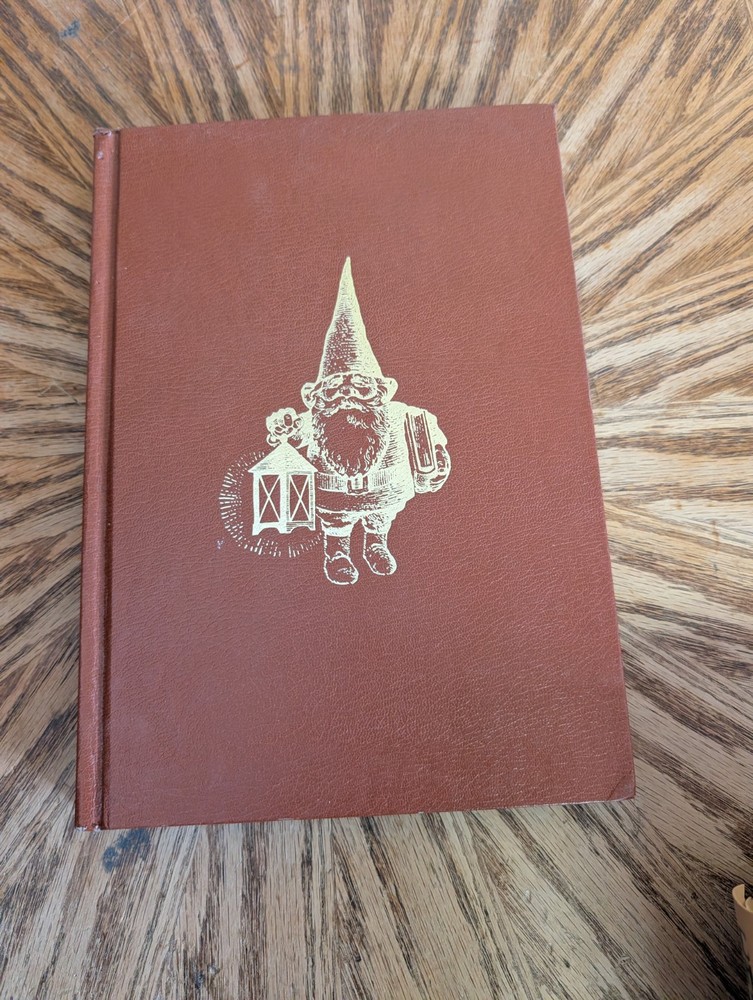 GNOMES 1977 1st Edition U.S. HARDCOVER BOOK Rien Poortvliet/Huygen