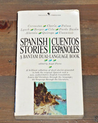 Spanish Stories A Bantam Dual Language Book by Angel Flores Cervantes Unamuno PB