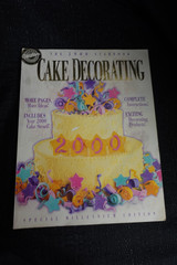 Wilton Cake Decorating Yearbook / lot of 7 / 1980s / 1990s / 2000s