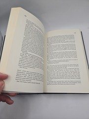 The UFO Guidebook ASPECT OF OFOLOGY by Simon Mennick & Norman J. Briazack 1978