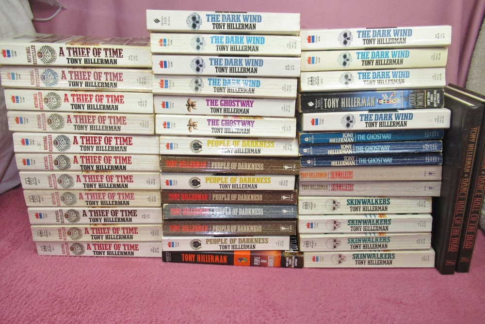 TONY HILLERMAN & Anne Hillerman – Build A Lot -Leaphorn, Chee & Manuelito series