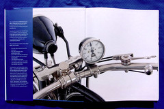 The Complete Book of BMW Motorcycles: Every Model Since 1923~Ian Falloon~English