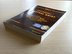1st Printing! Fallout 4 Vault Dweller’s Survival Guide: Official Strategy Guide