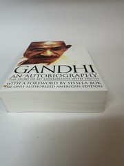 Gandhi Mohandas K. Gandhi Beacon Press 1993 Trade Paperback Autobiography