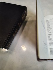 Holy Bible King James Version Giant Print Red Letter Concordance Nelson 883CBG