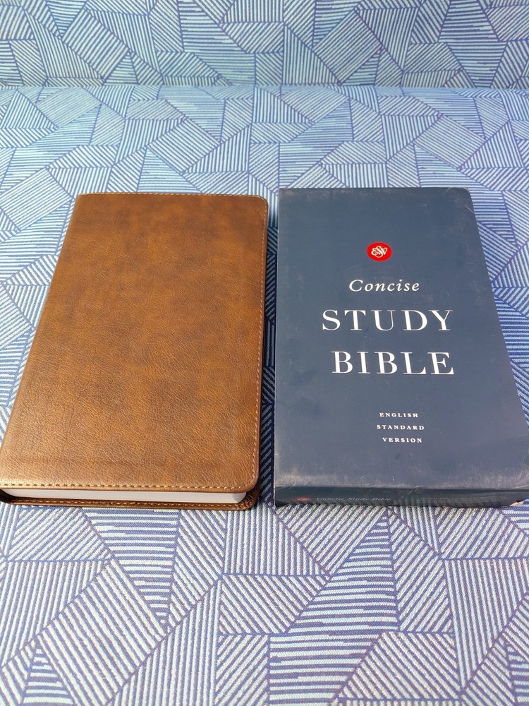 ESV Concise Study Bible (TruTone, Brown): Holy Bible, English Standard Versi…