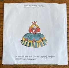 1974 Scholastic THE FROG PRINCE 7″ record/book. Both very Good condition. Photos