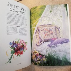 Floral Needlepoint Pattern Book by Melinda Coss 112 Pages Very Nice!