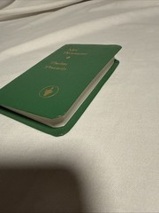 New Testament Pocket Bible Psalms Proverbs. Green Crisp and Tight Unused