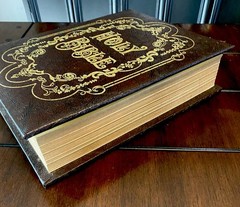 Vintage 1970 Lg.King James Version Red Letter Bible-Gold Gild Faux Leather Bound