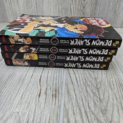 Demon Slayer Kimetsu no Yaiba Manga Vol 1 2 3 7 Set Koyoharu Gotouge Viz Media