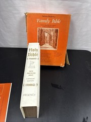 Vtg Regency Family Bible 1978 Padded White Cover Box Registry Section Gold Edged