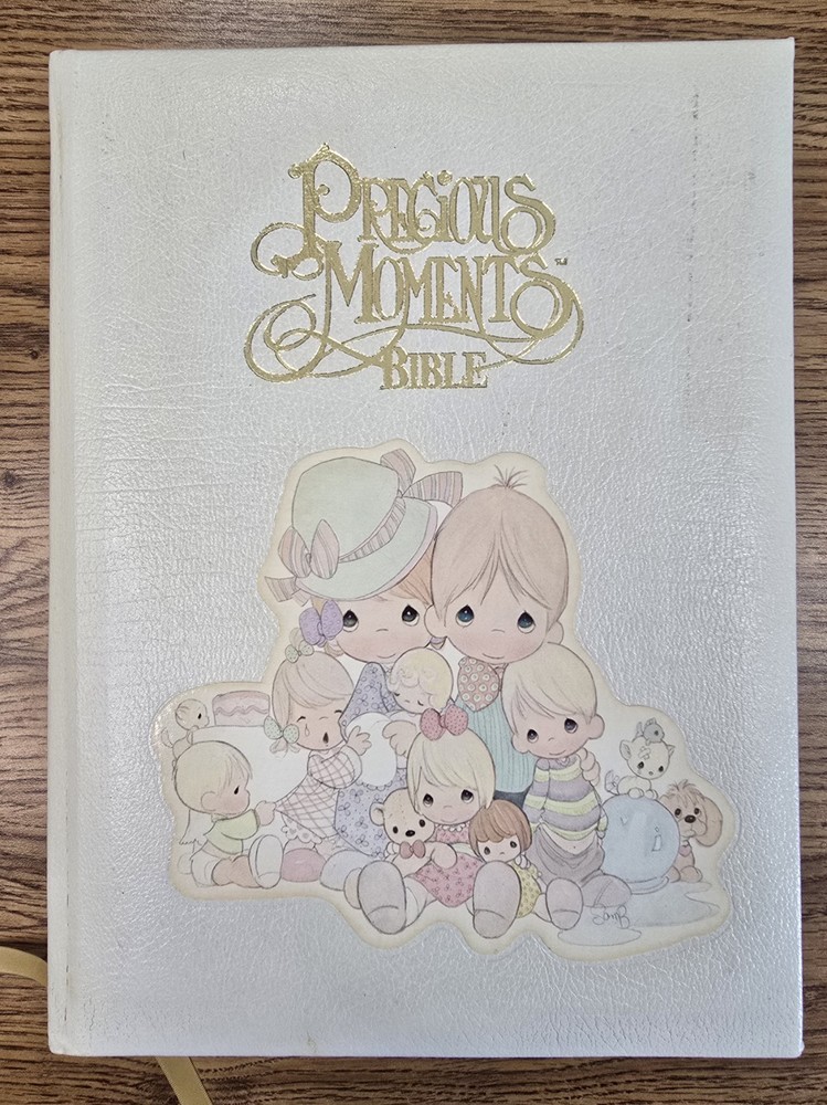 Vintage Precious Moments Holy Bible NKJ Version Family Edition Red Letter 1985