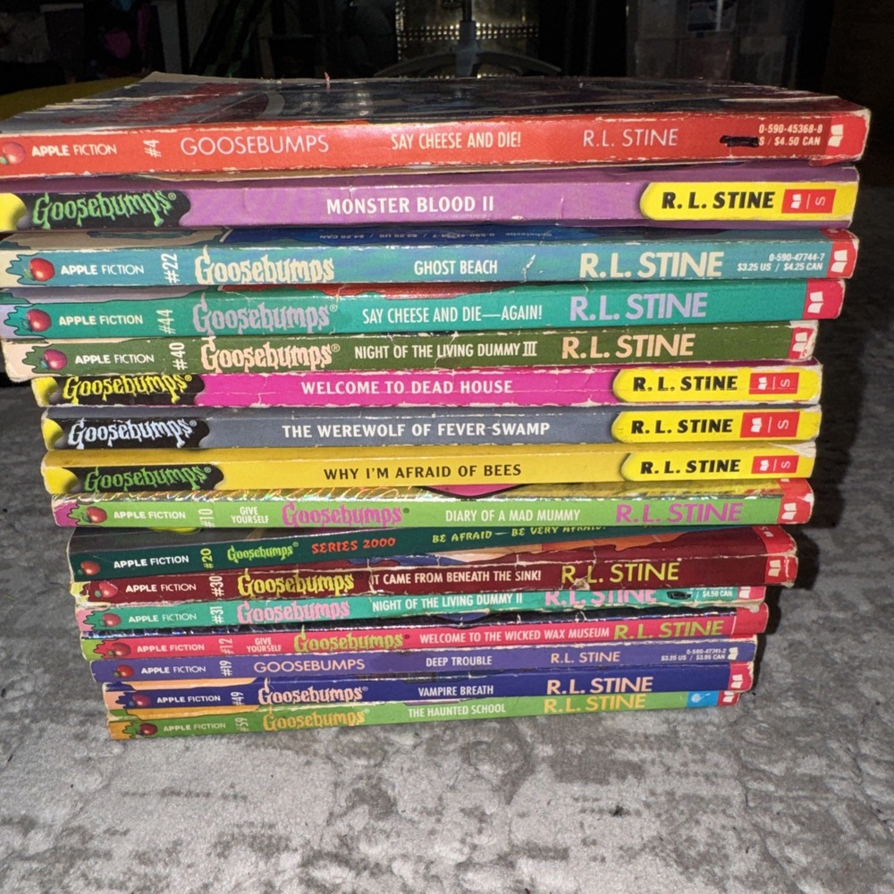 Goosebumps R.L Stine Apple Fiction Lot of 16 Scholastic Books Vintage 90s Horror