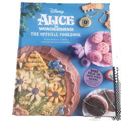 Alice in Wonderland The Official Cookbook Disney 50+ Topsy-Turvy Recipes Elena C