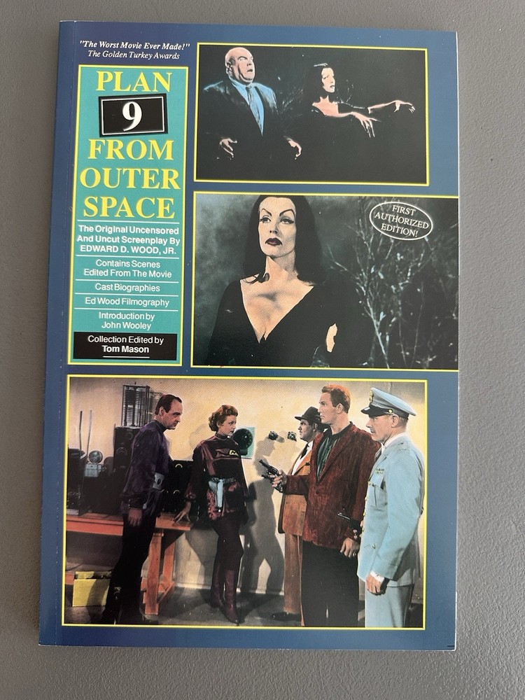 Plan 9 From Outer Space Original Uncensored and Uncut Screenplay (1990) NM 9.4