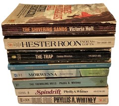 Lot of 8 VINTAGE Gothic Suspense Mystery Romance Novels 60s 70s Paperback