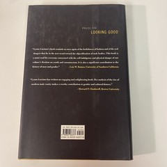 Looking Good : Male Body Image in Modern America by Lynne Luciano, Hardcover