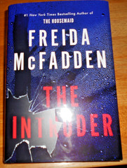 Intruder by Freida McFadden (2025, Hardcover)