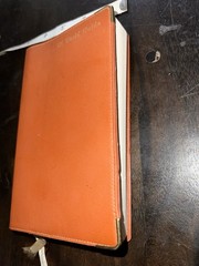 Vintage 1977 IN World Guide – Over 500 Pages In Compact Edition