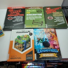 Official Minecraft Guides and Handbooks By Mojang and Unofficial HC & PB