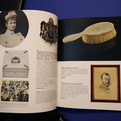RUSSIAN ROYALTY AUCTION CATALOG 2019 HVMC , 120 PAGES IN FRENCH EX+