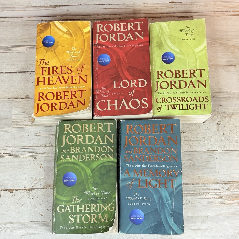 Lot of 5 Robert Jordan / Wheel of Time Fantasy Book Lot (Mixed titles)