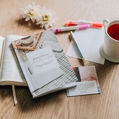 The Daily Grace Co Redeeming Your Phone Time Booklet
