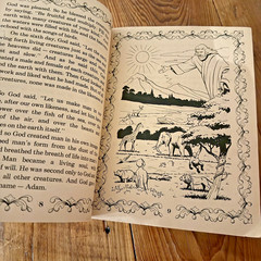 A Childs Book of the Bible~Publisher Moby Books~Michael Pellowski~1980~544 Pages