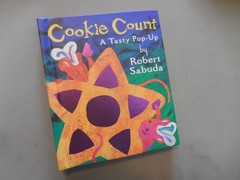 Cookie Count – A Tasty Pop-Up by Robert Sabuda