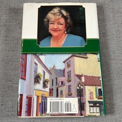 Quentins by Maeve Binchy (2002 Hardcover) Irish Literature Chick Lit Romance