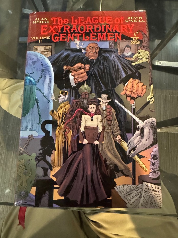 The League of Extraordinary Gentlemen, Vol. 2 Paperback Alan Moore TPB