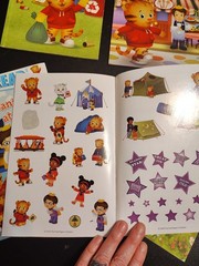 Step Into Reading- 6 Level 1 & 5 Level 2 Readers 11 Book Lot Some with Stickers!
