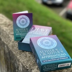 Gratitude Affirmations Daily Guidence 71 Card Deck & Guide Book