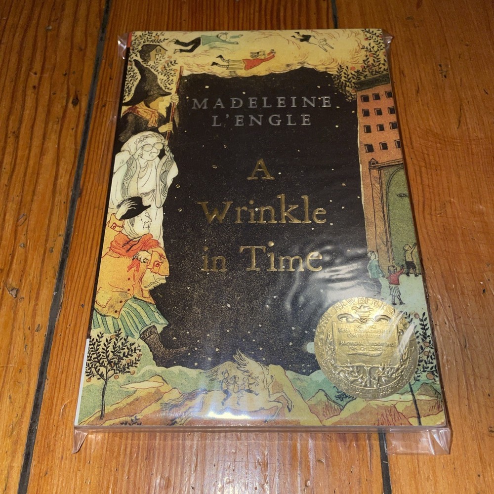 A Wrinkle In Time by Madaleine L’Engle (2007 Square Fish Trade Paperback)