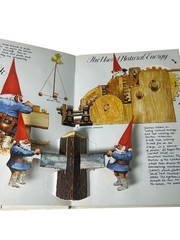 1979 THE POP-UP BOOK OF GNOMES by Rien Poortvliet & Wil Huygen Abrams Whimsical
