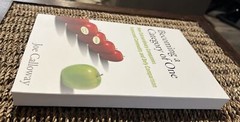 Becoming a Category of One :How Extraordinary Companies Transcend Commodity Book