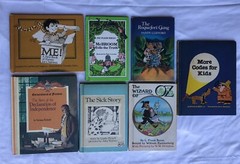 Mixed Lot of 7 Vintage Weekly Reader Books With The Wizard Of Oz