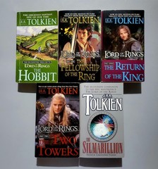 J. R. R. Tolkien 5 Book Set (Hobbit, Lord of the Rings, Silmarillion) – MM/Good