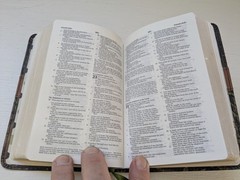 NKJV Compact Mossy Oak Camo Outdoors Bible LeatherSoft 1990