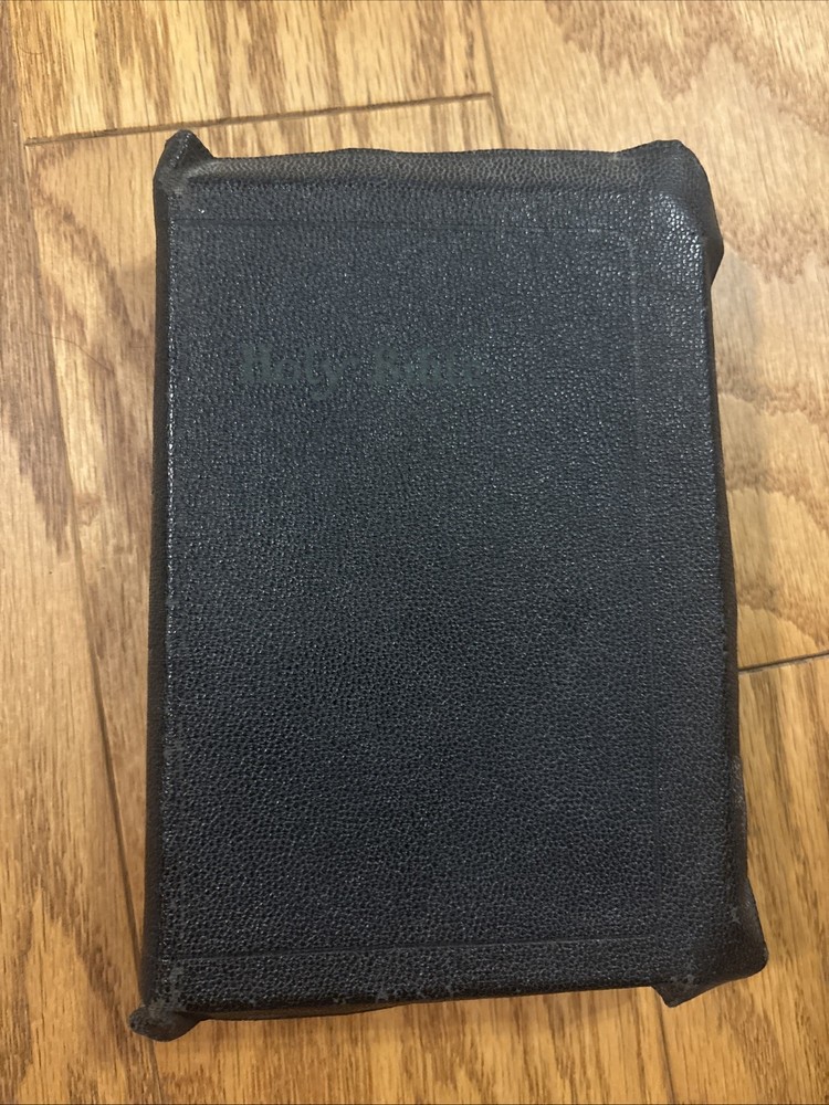 HOLY BIBLE National Bible Press Illustrated Old And New Testaments