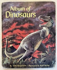 Album of Dinosaurs by Tom McGowen (1972, Hardcover) FIRST PRINTING