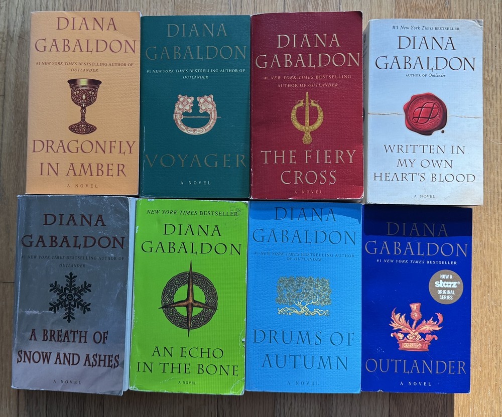 Complete Series Set OUTLANDER 1-8 Diana Gabaldon Lot Smaller PBs