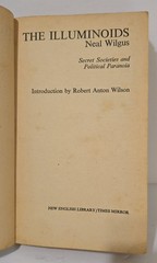 THE ILLUMINOIDS – NEAL WILGUS (PAPERBACK 1980 – 190 PAGES)