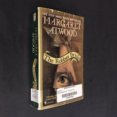 The Robber Bride by Margaret Atwood (1995 Bantam PB) 528 Pages Ex-Library
