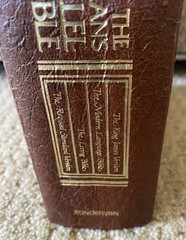 The Layman’s Parallel Bible KJV, MLB, TLB, RSV 1973 Zondervan Hardcover