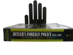 Gerhard L. Weinberg: Hitler’s Foreign Policy 1933-1939: Road to WWII: trade PB